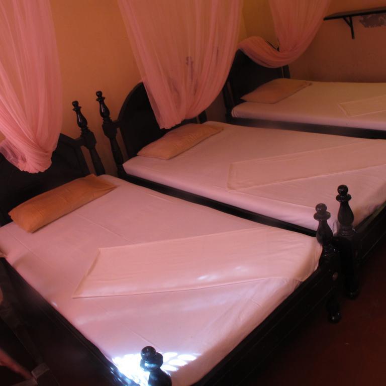 Shahira Hotel Nilaveli Zimmer foto